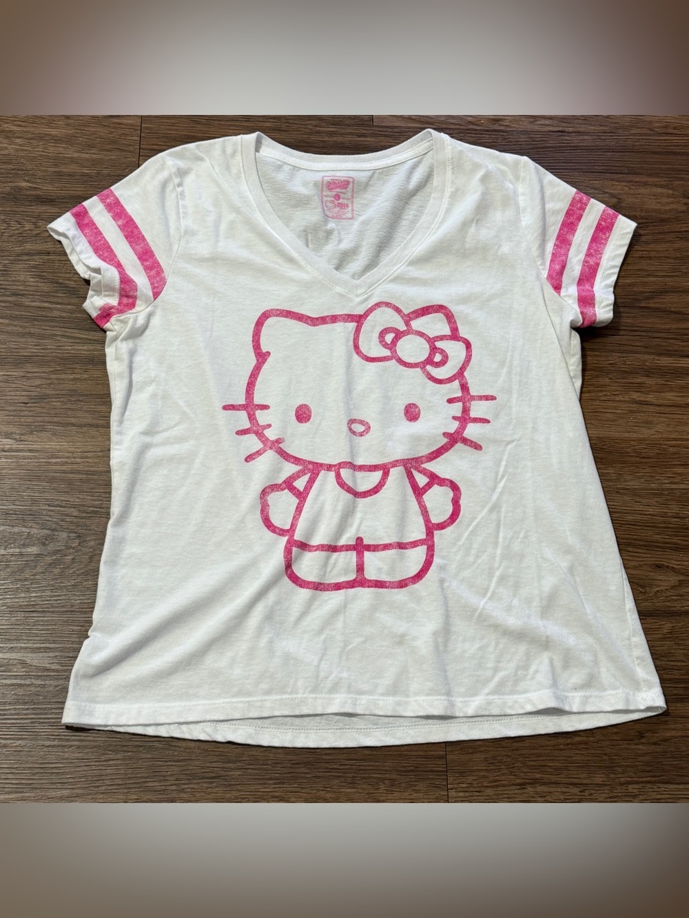Old Navy Collectabilitees Short Sleeve Hello Kitty Tshirt White Pink XL